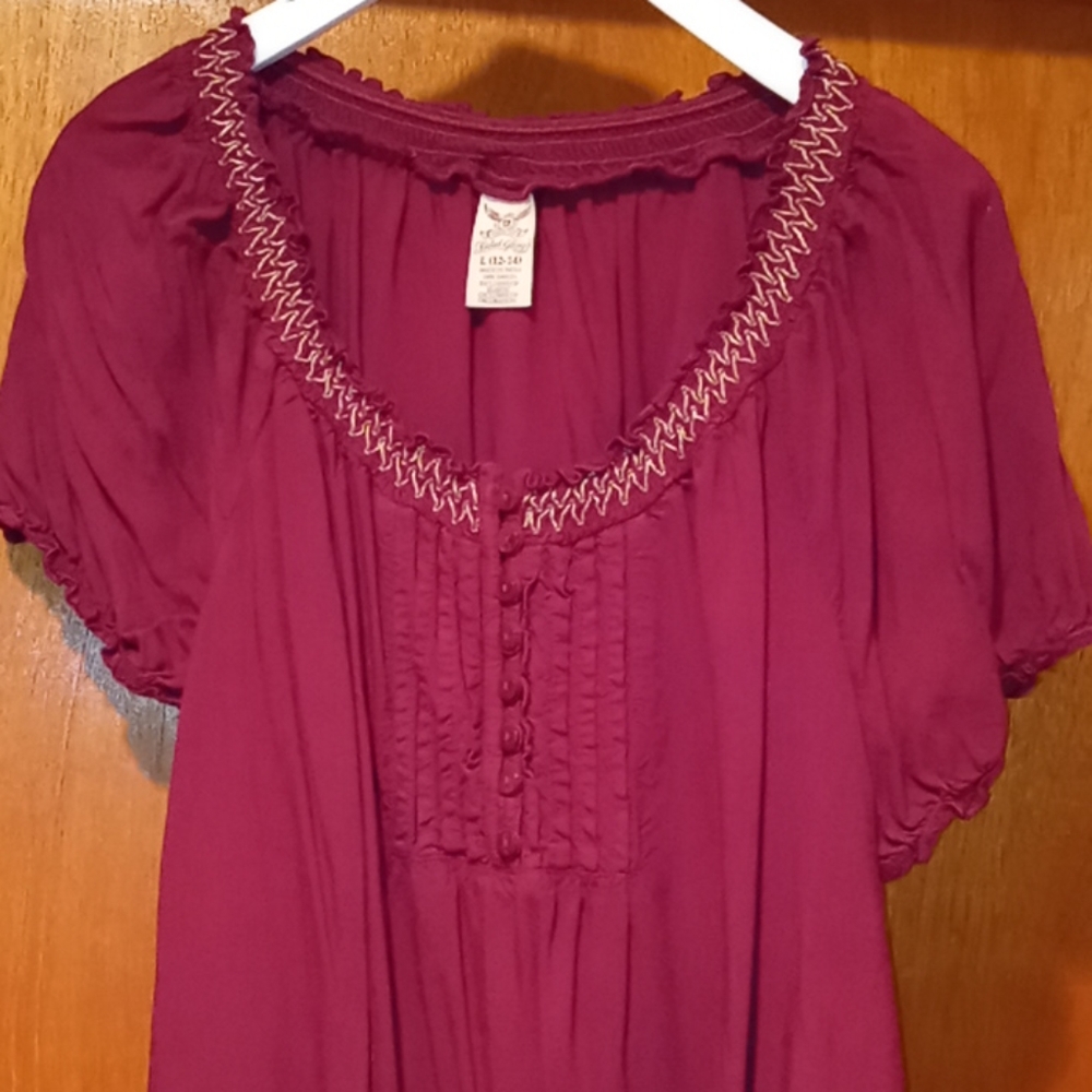 Faded Glory Burgundy SS Top, Size Large #0016